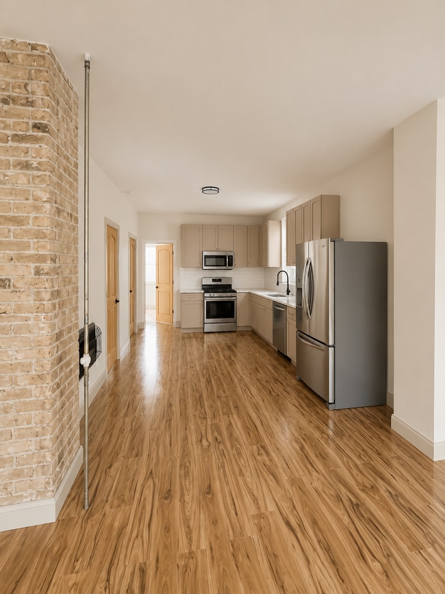 Building Photo - 2626 W 23rd Pl