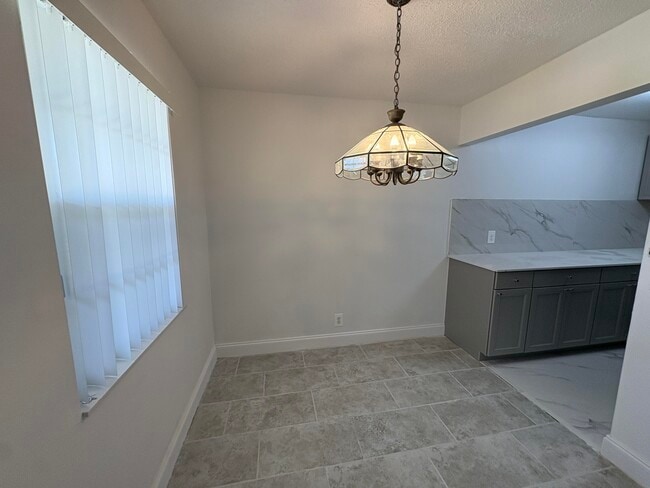 Foto del edificio - 239 Sussex L