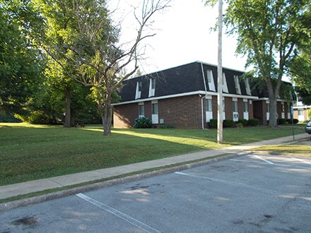 Building Photo - 1200 Hatcher Ln