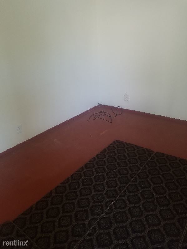 Building Photo - 968 Torrano Ave