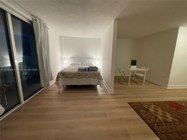 Foto del edificio - 1255 Collins Ave