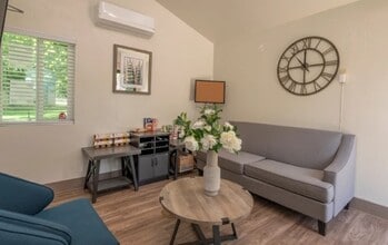 Building Photo - 1895 Benton Dr