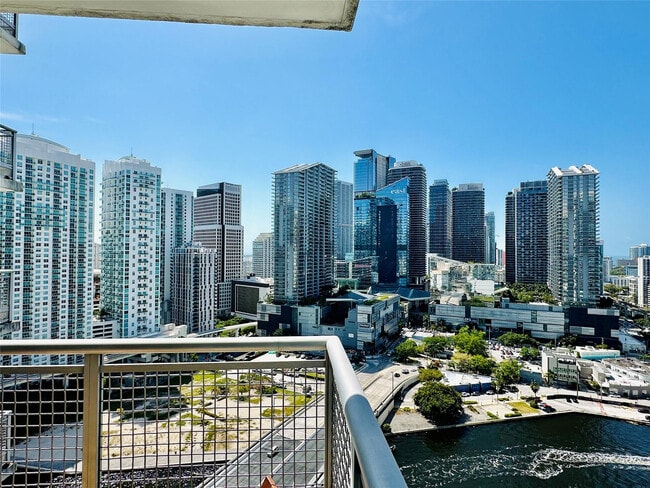 Building Photo - 350 S Miami Ave