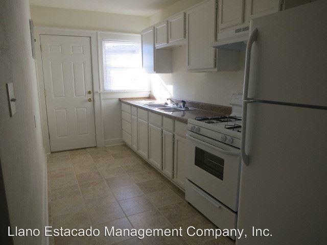 Foto del edificio - 1309 I-40 Frontage Rd