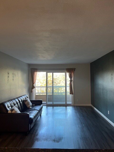 Primary Photo - 3030 Suncrest Dr