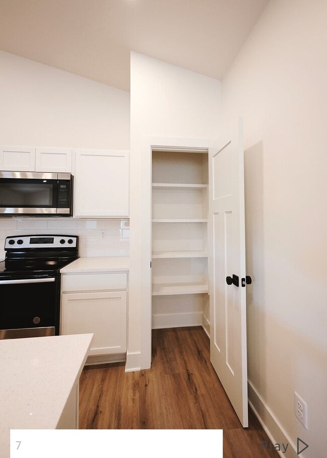 Building Photo - 439 Briarbrook Ln