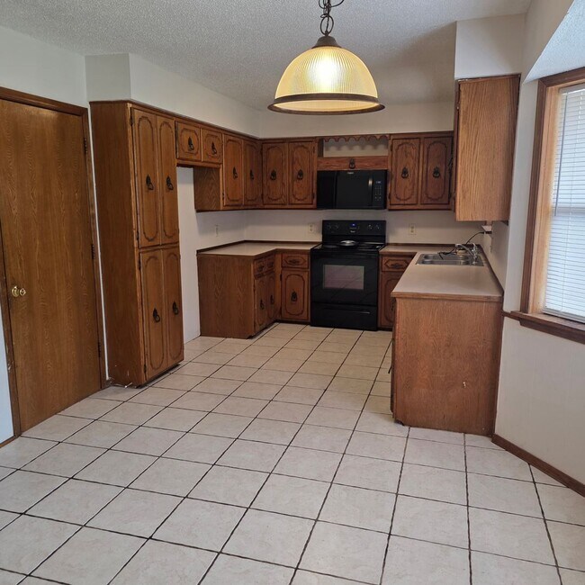 Foto del edificio - 3228 W Village Ln