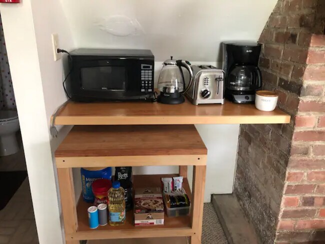 Accesorios - 969 E State St