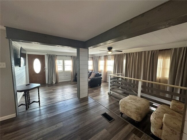 Foto del edificio - 810 S Sandpiper St