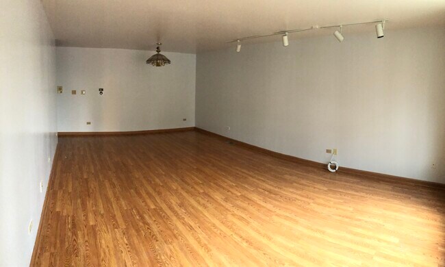 Foto del edificio - 221 W 24th St