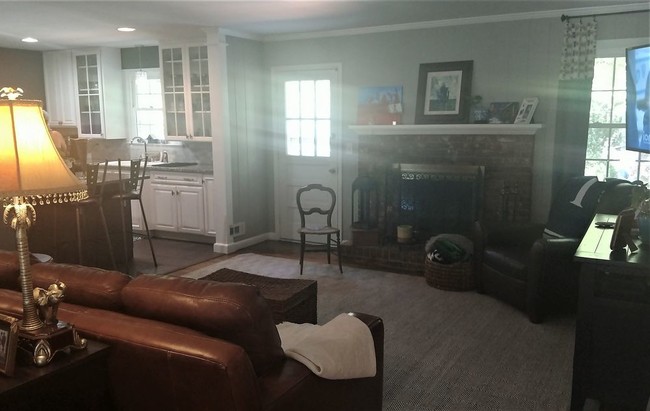 Building Photo - 116 Garden Springs Rd Columbia SC 29209