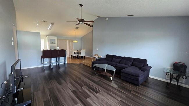 Building Photo - 1905 Myakka Ct