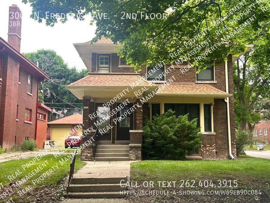 Primary Photo - Remodeled Three Bedroom Upper Duplex