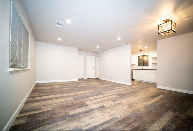 Building Photo - 3258 Strevel Way