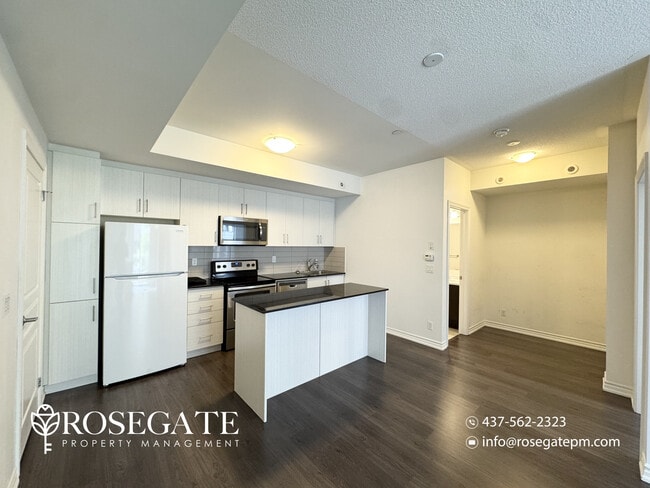 Building Photo - 1-Bedroom Condo-Townhouse with Huge Outdoor Space in Etobicoke