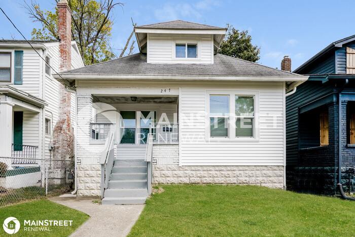 Primary Photo - 247 Cecil Ave, Louisville, KY 40212