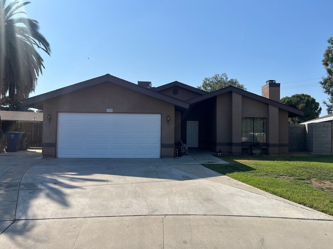 Primary Photo - Southwest Home Ready to Move In!