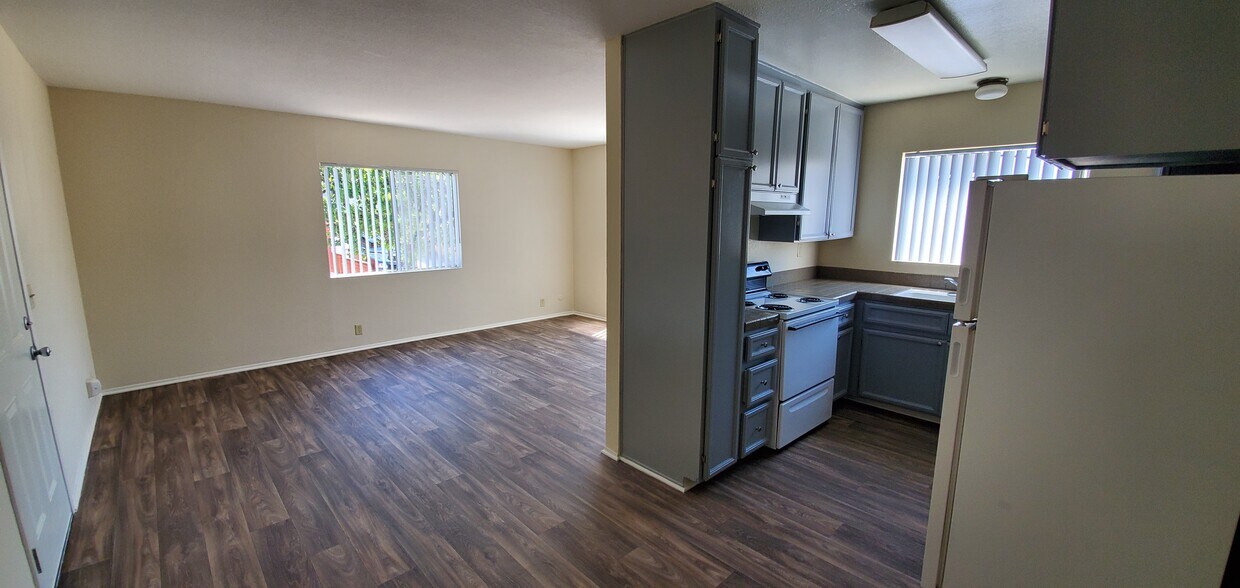 Foto principal - 4528 56th St