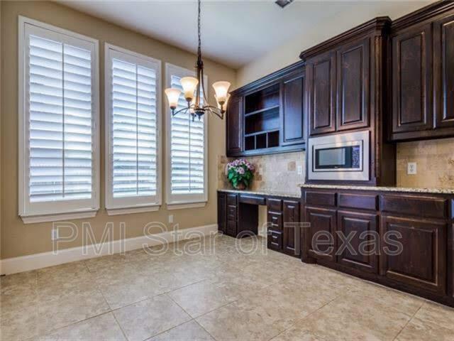 Building Photo - 7509 Rockyford Dr