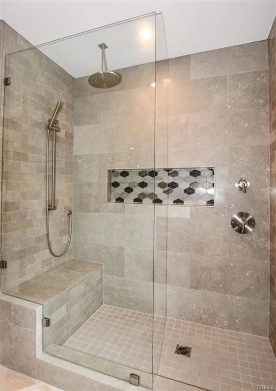 Building Photo - 43 Mainsail Dr