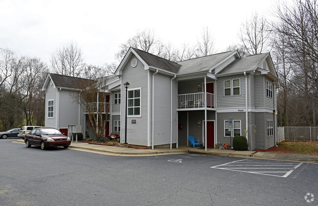 Foto del edificio - Parkview Apartment Homes