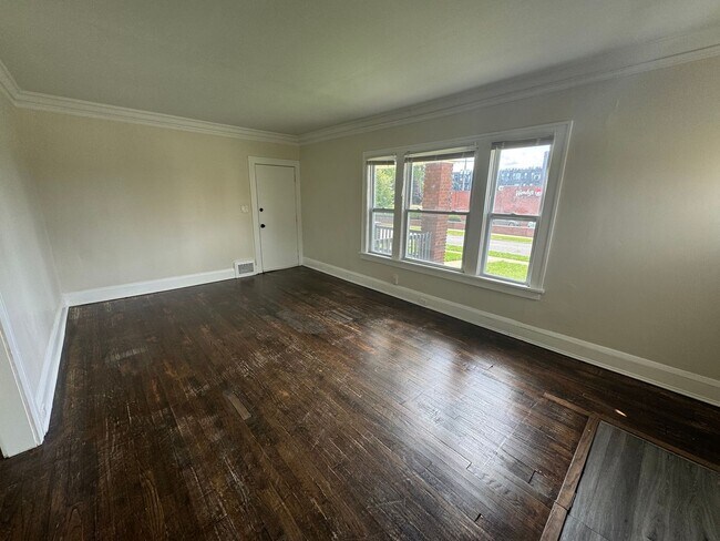 Foto del edificio - 3241 Kildare Rd