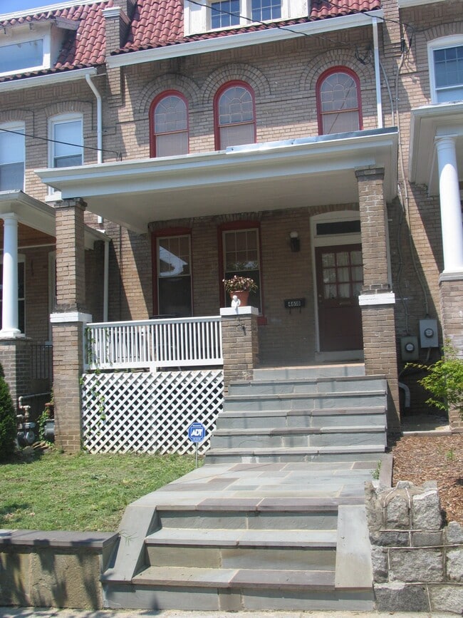 Building Photo - 4618 15th St NW