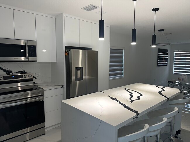 Foto del edificio - 8623 SW 23rd Ct