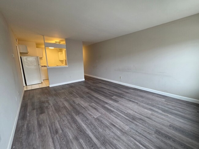 Interior Photo - 3069 Oakland