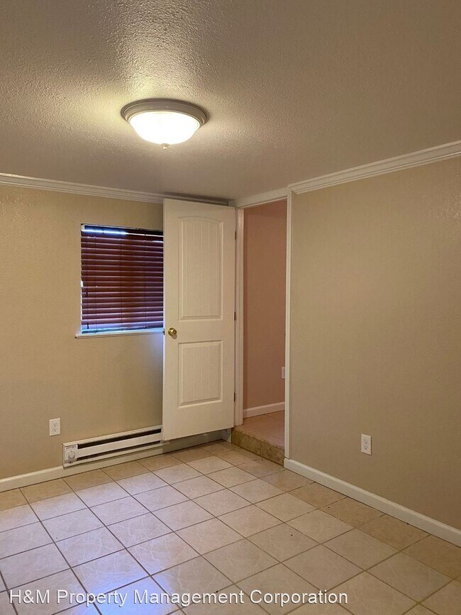 Foto del edificio - 7465 Lovers Ln