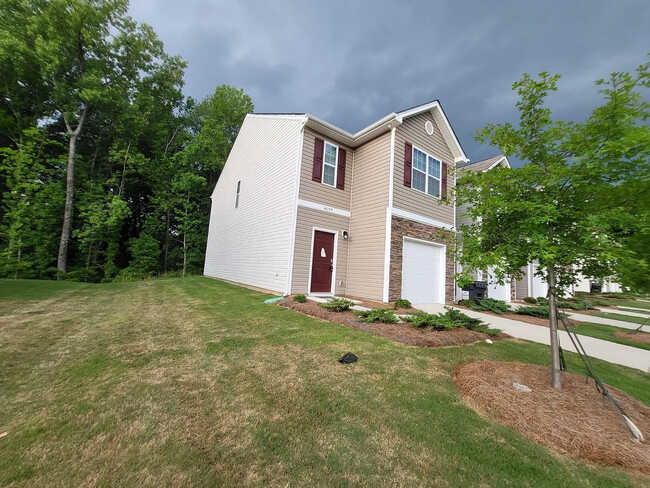 Building Photo - Room in Townhome on Guildford Hill Ln