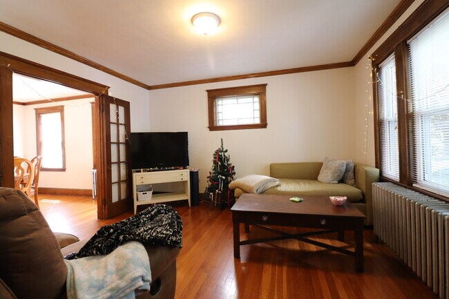 Foto del edificio - 209 Aspinwall Ave