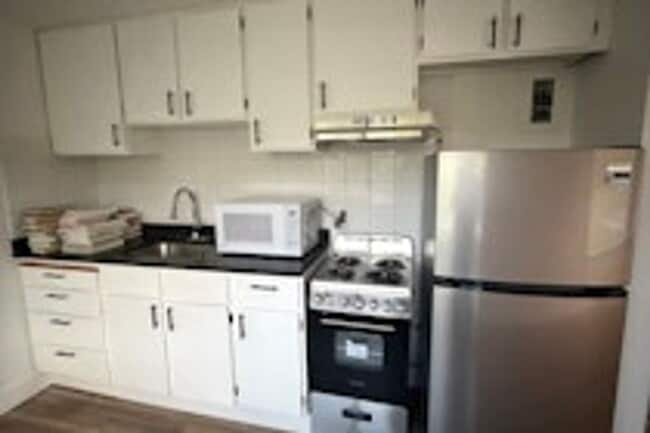 Building Photo - 224 S 900 E