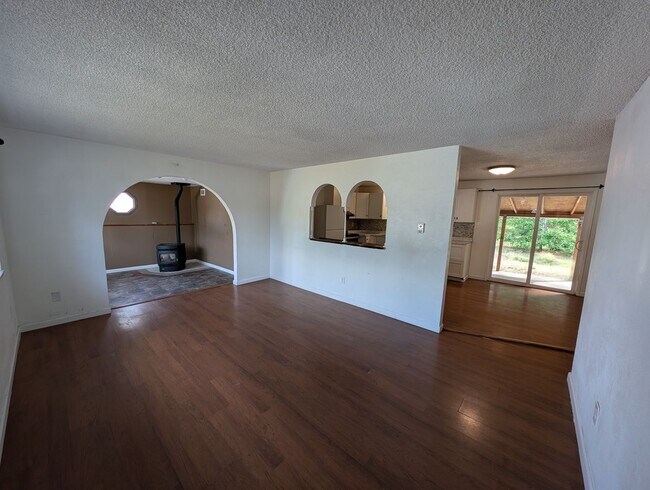 Foto del edificio - 11759 Gable Ave SW