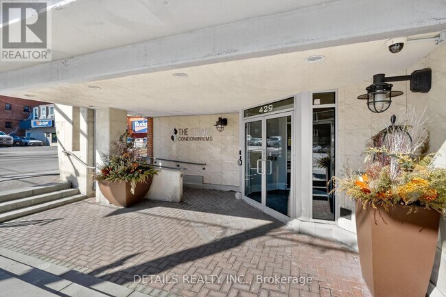 Photo du bâtiment - 429 Somerset St W