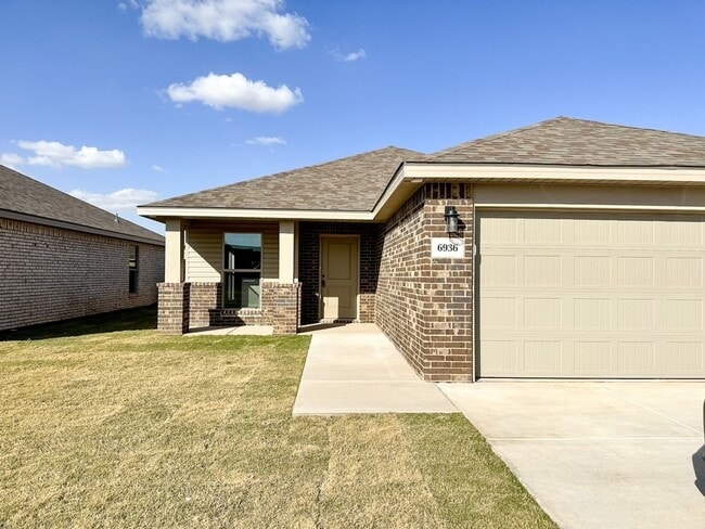 Building Photo - Brand NEW Build in Frenship!