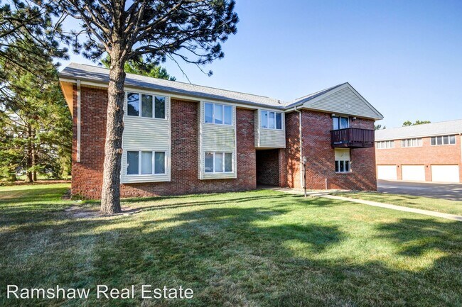 Building Photo - 3 br, 2 bath House - # 2 Fields East Dr
