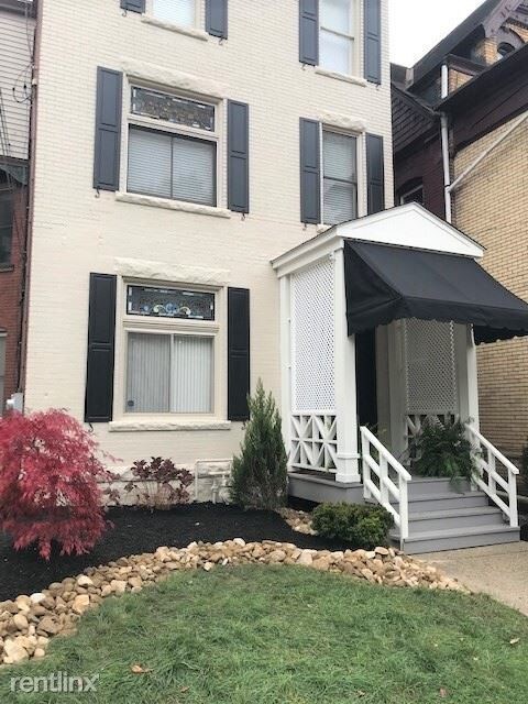 Foto principal - 5934 Elwood St