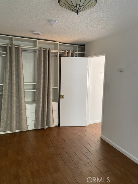 Building Photo - 1943 Vista Del Mar Ave