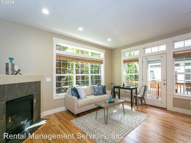 Foto del edificio - 3 br, 2.5 bath House - 2154 NE Multnomah St.