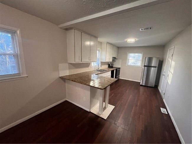 Building Photo - 80 Stafford St NW