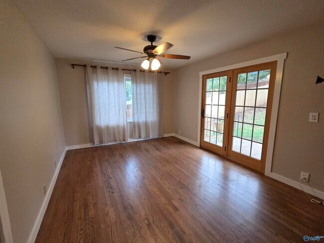 Foto del edificio - 907 Fagan Springs Dr SE