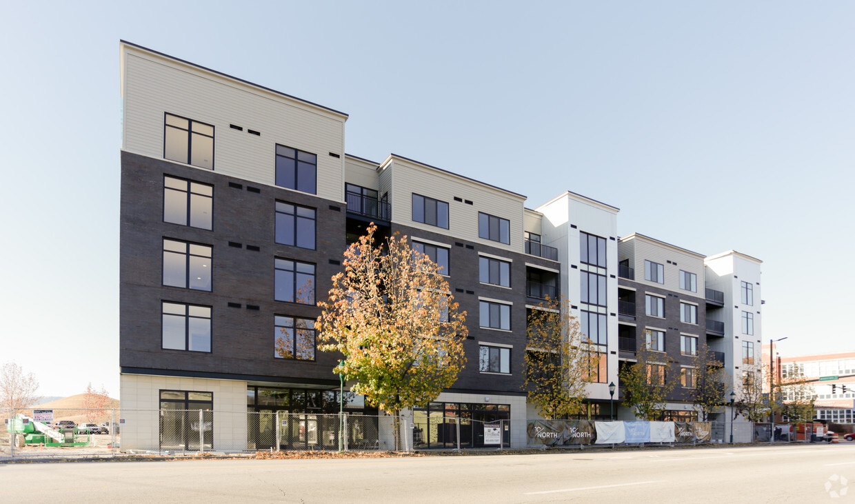 10 North Apartments in Chattanooga, TN