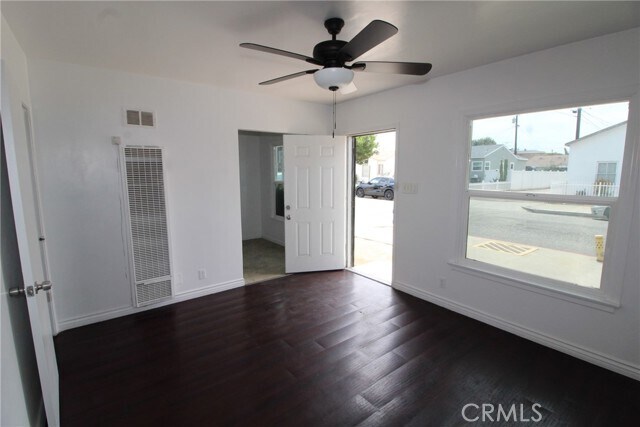 Building Photo - 4954 Tweedy Blvd