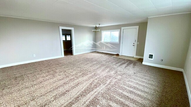 Foto del edificio - N. Dean St Apts.