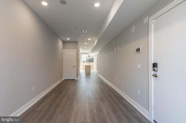 Foto del edificio - 2327 N 3rd St