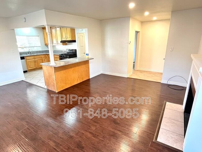 Building Photo - 3485 Belle St