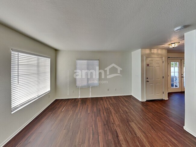 Building Photo - 456 Winthrop Place