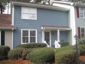 Building Photo - 1583 Laureldale Dr