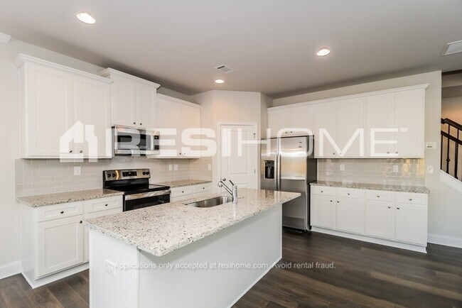 Foto del edificio - 1029 Tranquil Gdns Pl